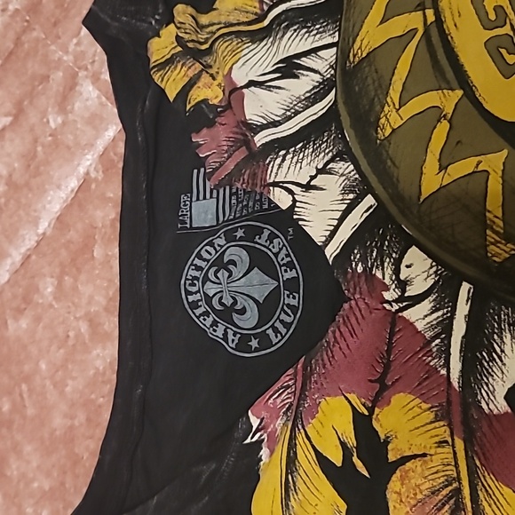 Affliction Men's Large Black V Neck Shirt - Picture 3 of 7